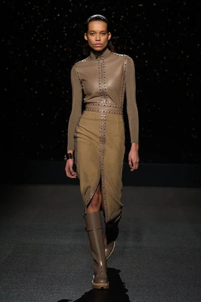 Look 35